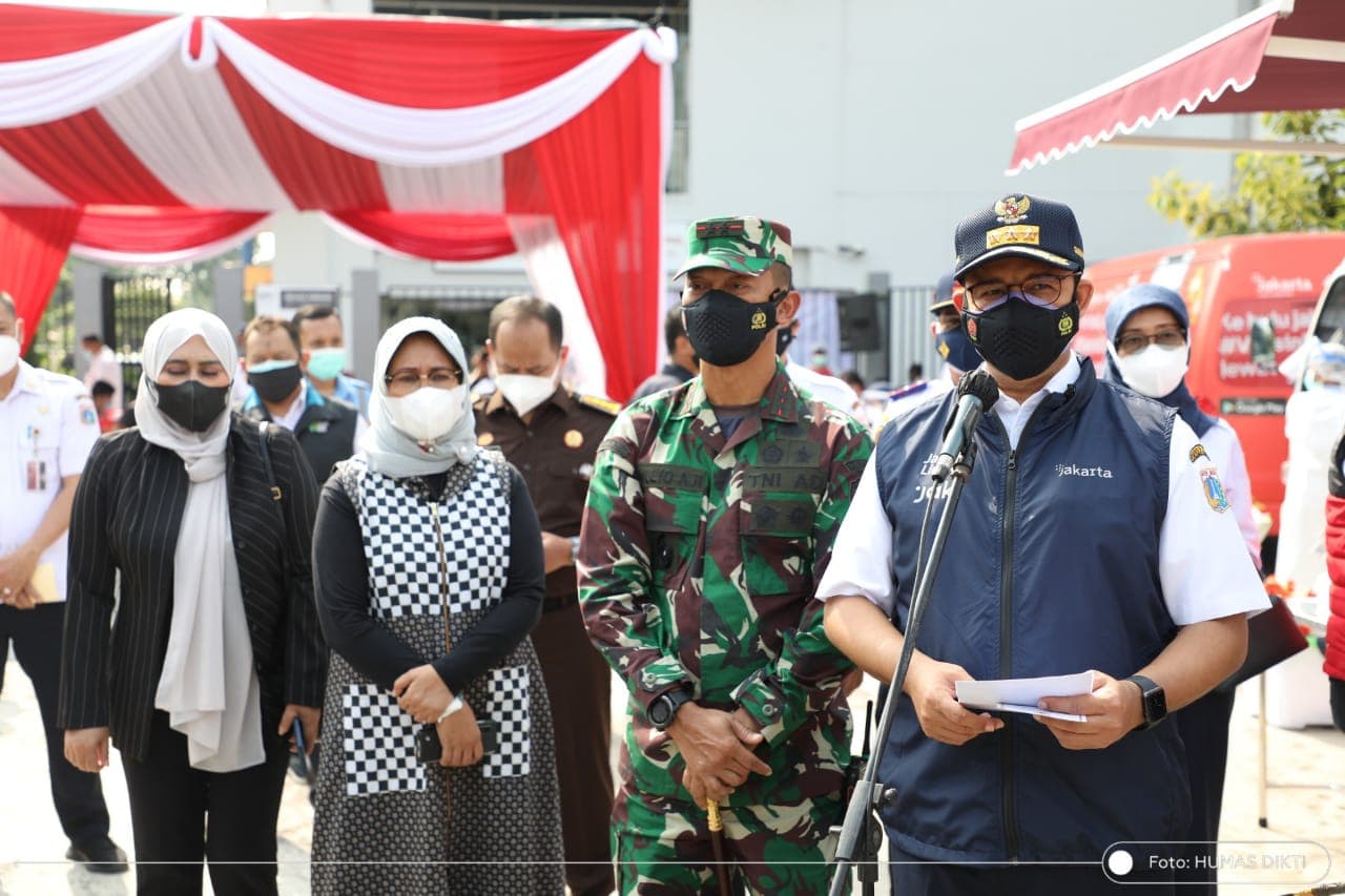 Penggunaan Mobil Vaksinasi Ditjen Dikti Dukung Program Vaksinasi Keliling di DKI Jakarta