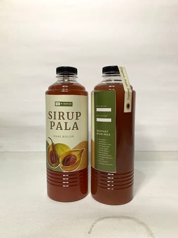 Laksanakan IPB Goes To Field, Mahasiswa Sekolah Vokasi IPB University Berikan Pelatihan Re-Branding Produk UMKM