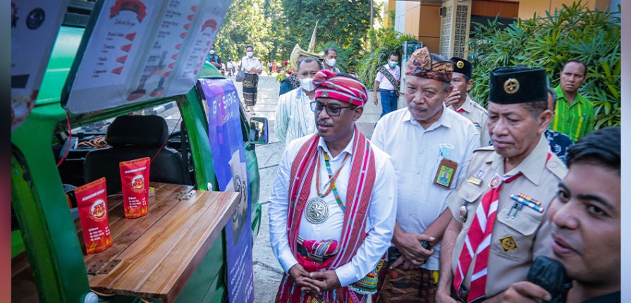 Foodcar Kuan Soe Diresmikan Rektor, Ini Cerita Mahasiswa FEB Undana