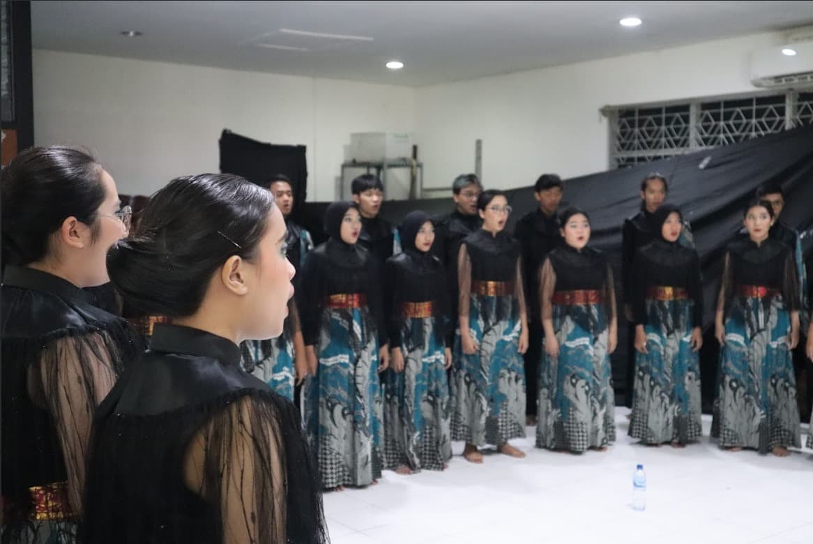 Paduan Suara Mahasiswa ITS Sabet Raih Tiga Gelar Juara
