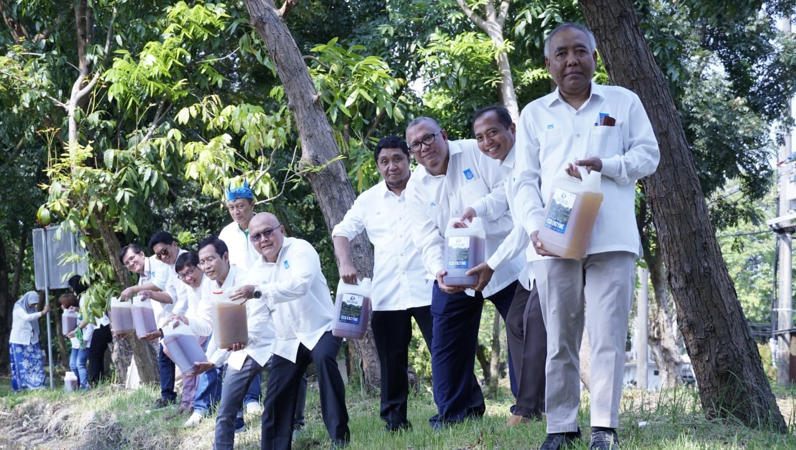 Dukung Sustainability, ITS Manfaatkan Ekoenzim untuk Lingkungan