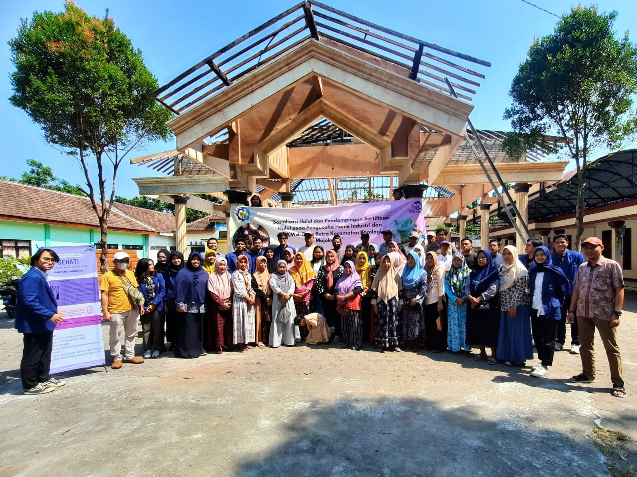 Dorong Sertifikasi Halal, KKN Abmas ITS Jamah UMKM Mojokerto