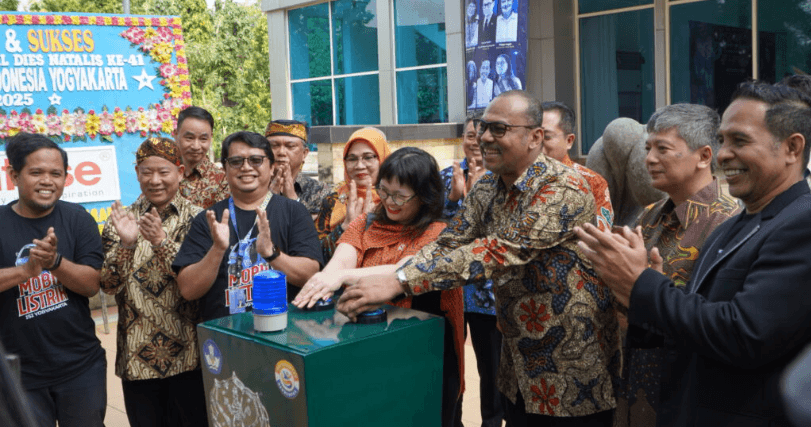 Rektor ISI Yogyakarta dan Wamendiktisaintek Resmikan Saraswati Green Environment