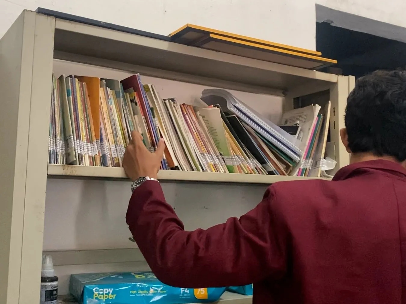 Revitalisasi Perpustakaan Desa Sindangmandi Kuliah Kerja Mahasiswa (KKM) Tematik Literasi Kelompok 16 Untirta