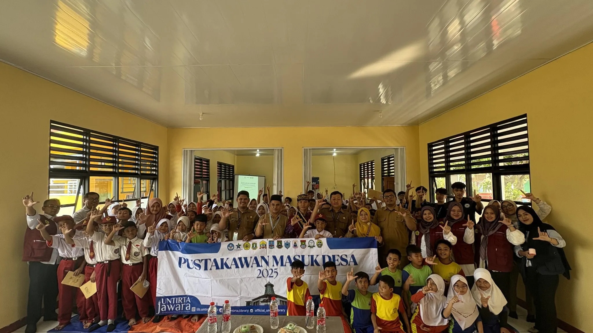 KKM 42 Untirta Gelar Sosialisasi Literasi di SDN Sarakan, Kolaborasi Strategis Tingkatkan Budaya Baca Anak Desa