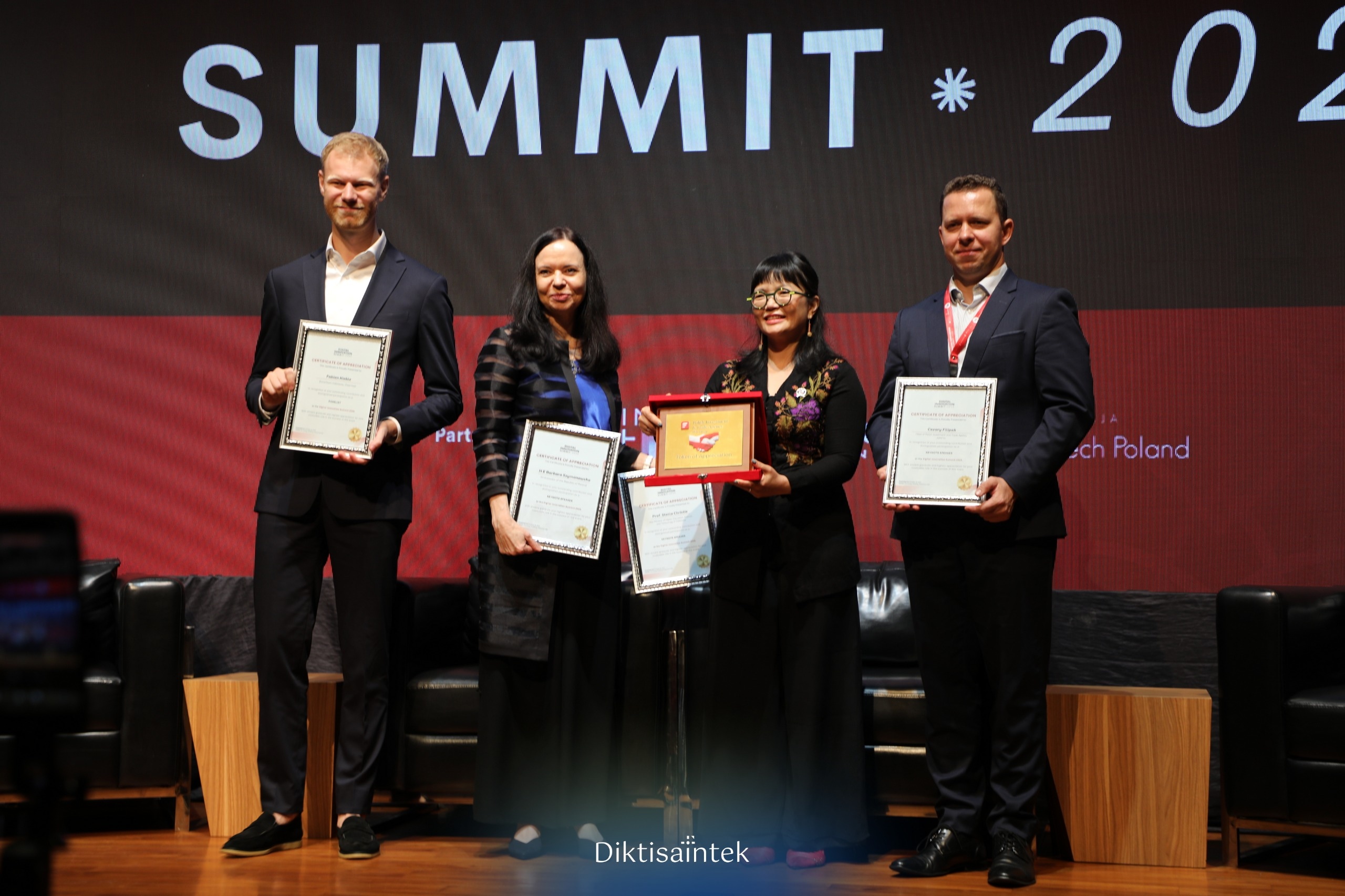 Kolaborasi Inovasi Digital yang Berdampak bagi Pendidikan dan Masyarakat