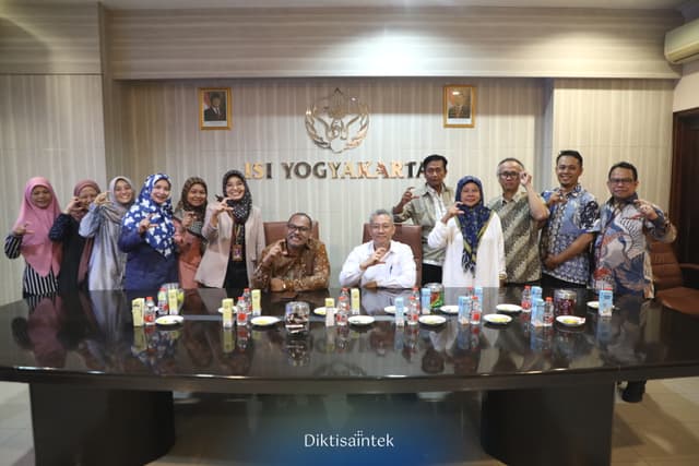 Sesjen Kemdiktisaintek Audiensi Dengan ISI Yogyakarta