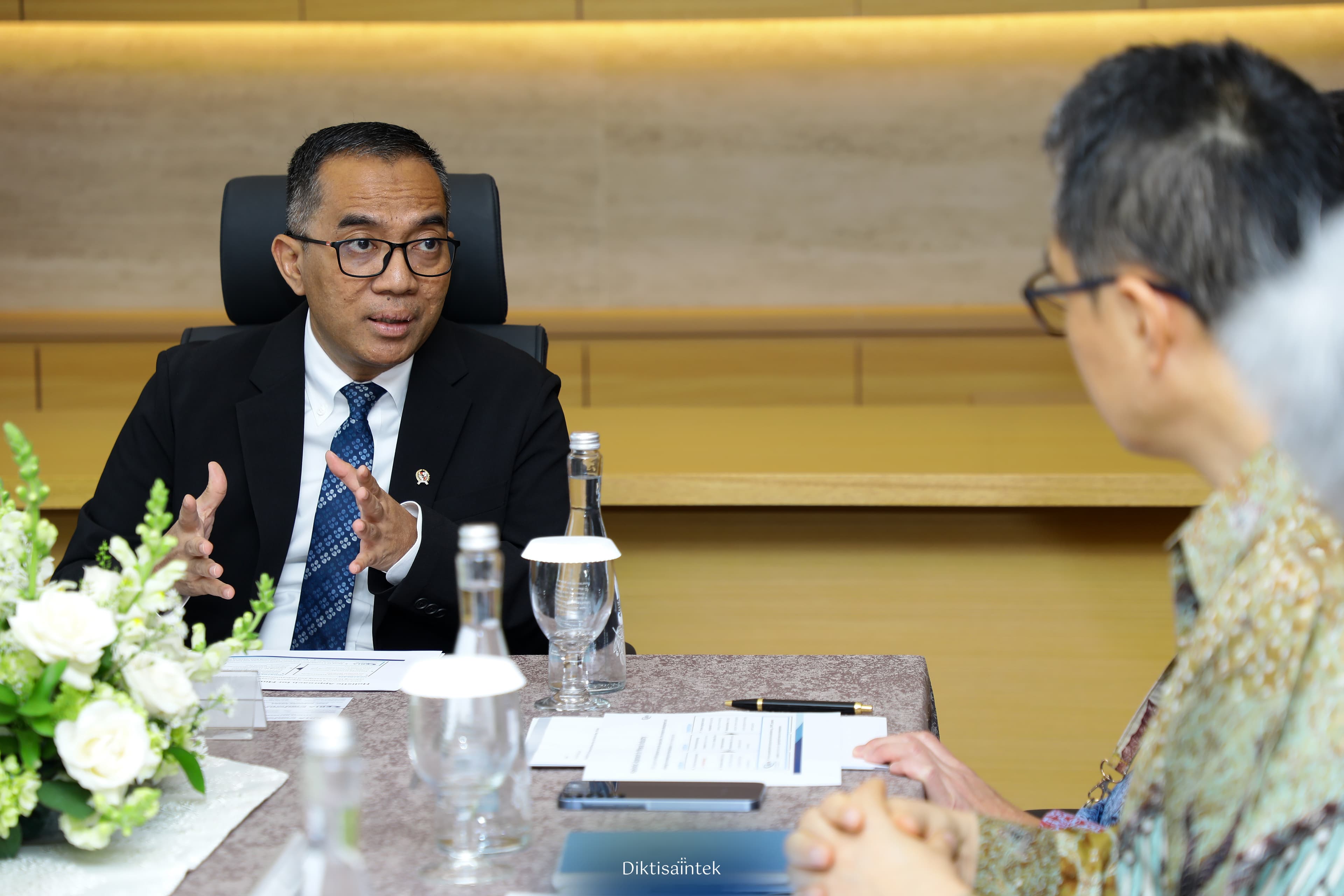 Hadiri Forum ERIA, Mendiktisaintek Tekankan Pentingnya Ketahanan Berbasis Sains dan Teknologi