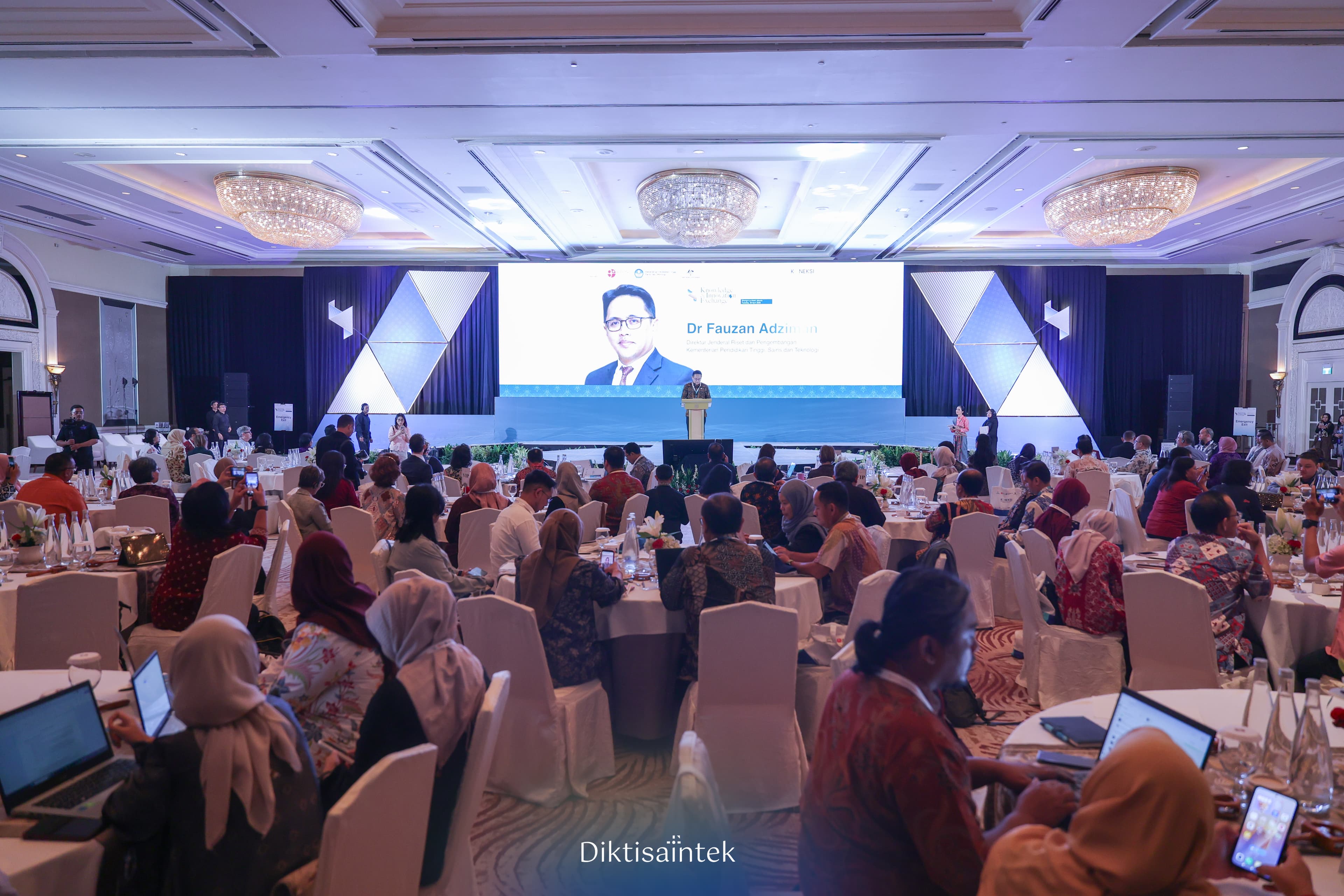 Dirjen Risbang Memberikan Sambutan pada Pembukaan Knowledge & Innovation Exchange (KIE 2026)