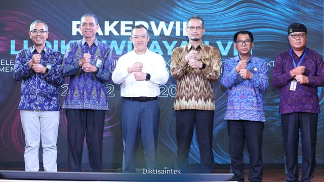 Kemdiktisaintek Akselerasi Pemerataan Pendidikan Tinggi melalui Rakerwil LLDIKTI Wilayah VIII 2026