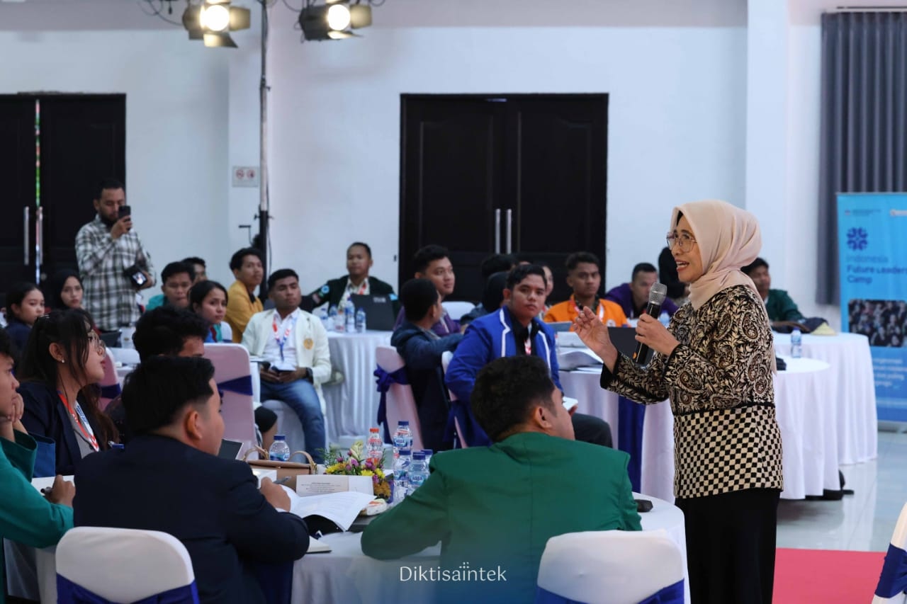 Future Leaders Camp: Bangun Wawasan Kebijakan Publik Calon Pemimpin Muda