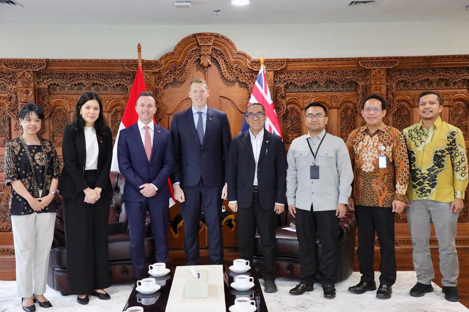 Mendiktisaintek Terima Courtesy Call Minister for Trade and Investment South Australia Bahas Penguatan Kolaborasi Pendidikan Tinggi, Riset, dan Industri