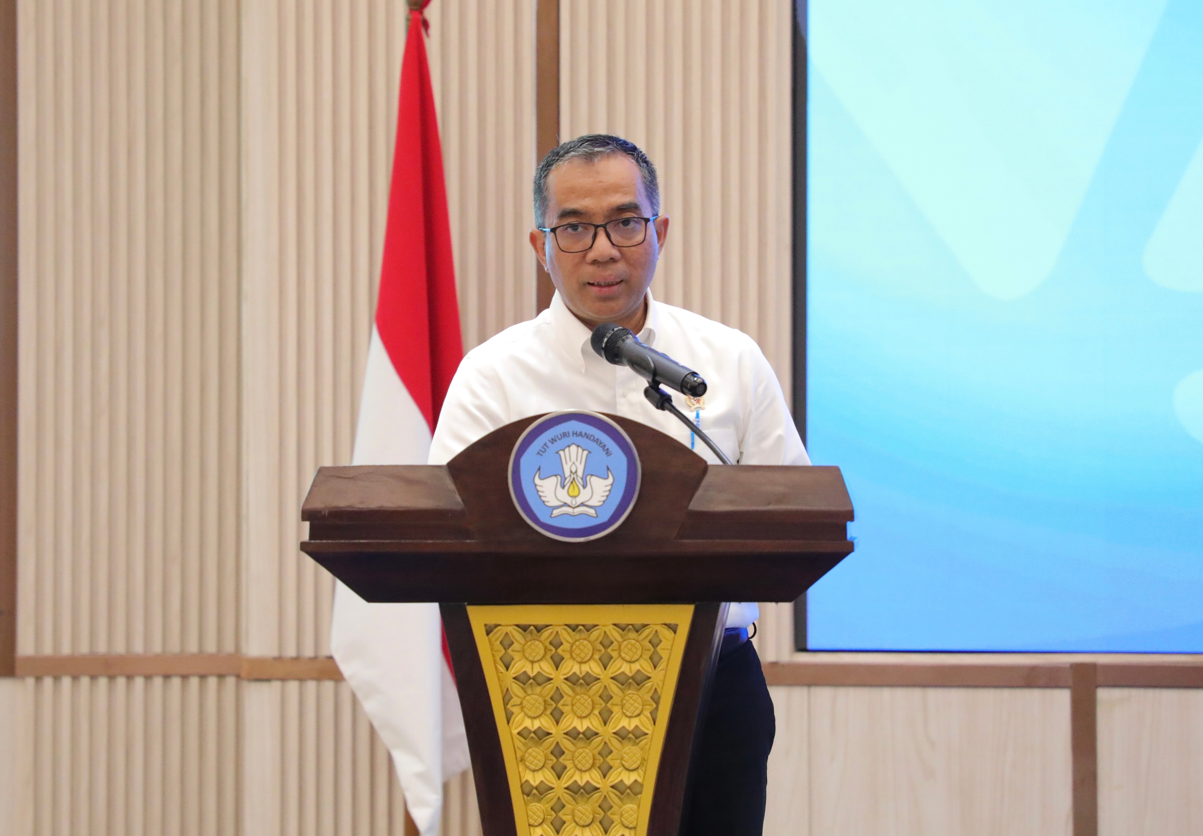 Mendiktisaintek Terbitkan Peraturan yang Menjamin Karier dan Penghasilan Dosen