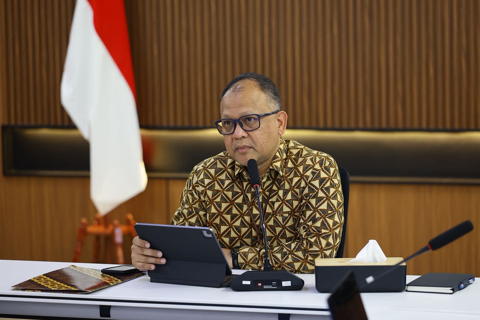 Kado Manis Akhir Tahun, Kemdiktisaintek Terbitkan Peraturan Menteri untuk Profesi, Karier dan Penghasilan Dosen