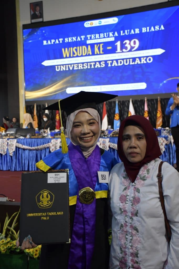 Mengubah Ragu Menjadi Harapan: Kisah Alda, Sarjana Pertama di Keluarga Penerima KIP Kuliah
