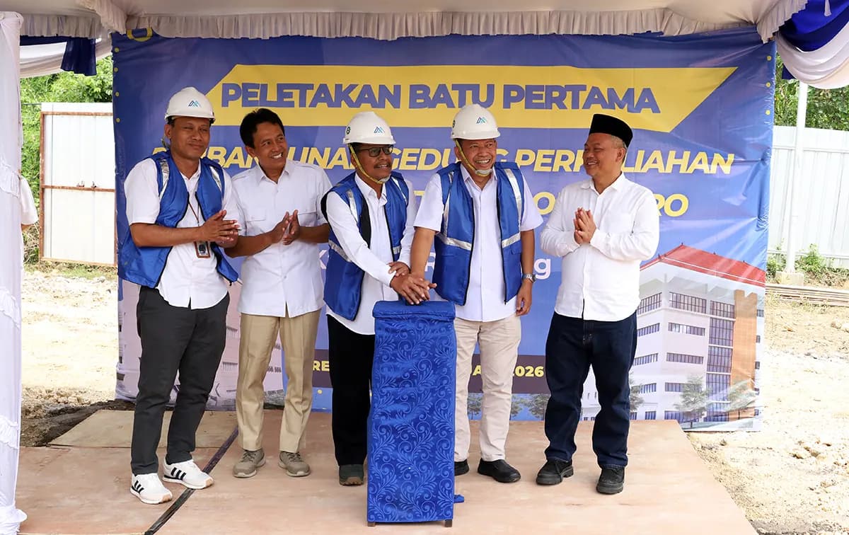 Peletakan Batu Pertama Gedung Perkuliahan PSDKU, Komitmen UNDIP Berikan Akses Pendidikan Tinggi Berkualitas di Rembang