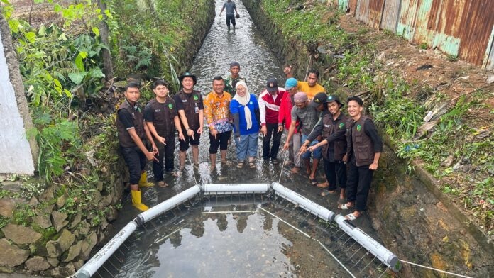 Mahasiswa Unila Inovasikan Trash Barrier sebagai Solusi Nasional Pengendalian Sampah dan Banjir
