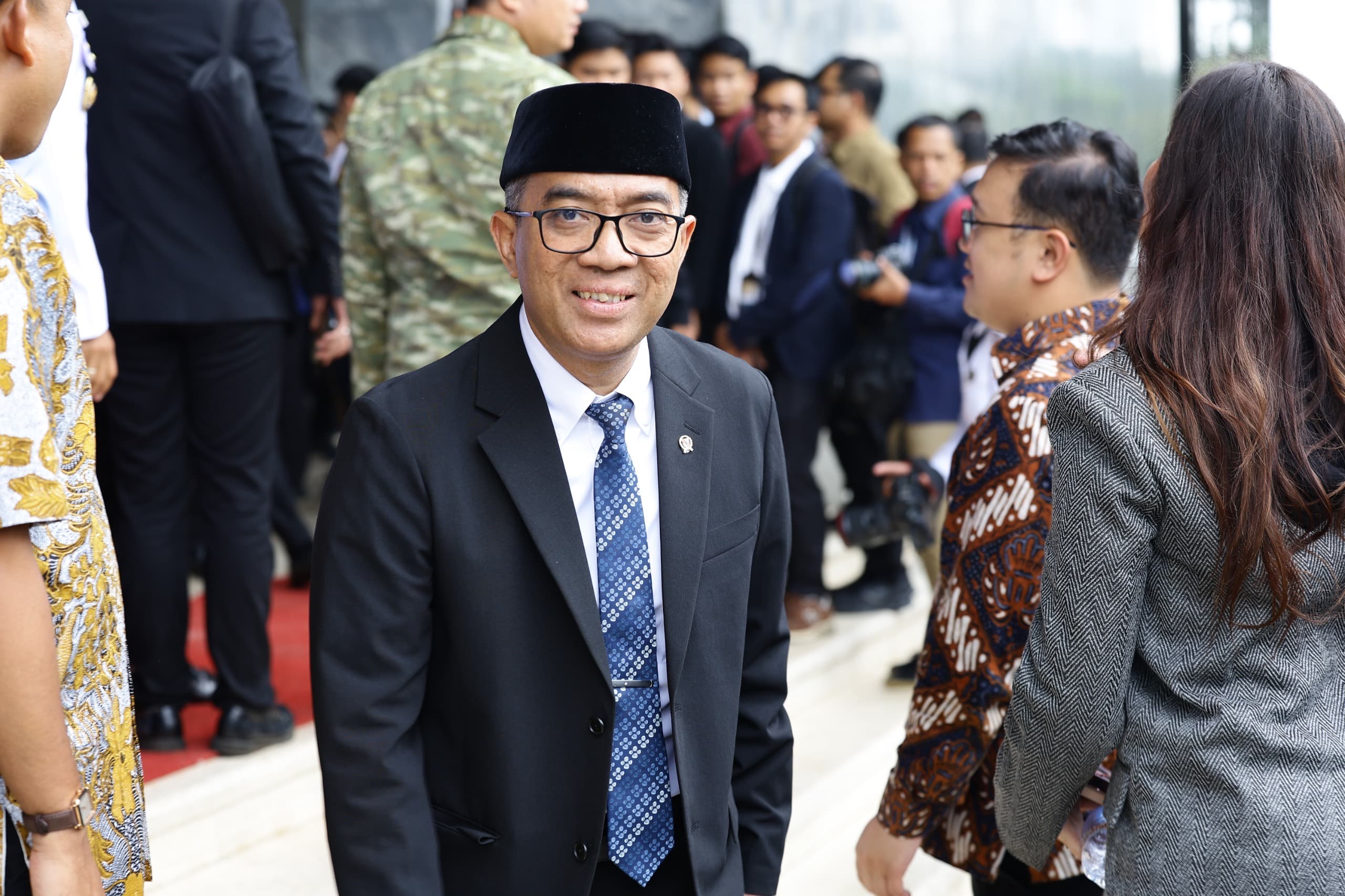Dukung Penguatan Program Nasional, Kemdiktisaintek Hadir pada Rapat Paripurna DPR RI