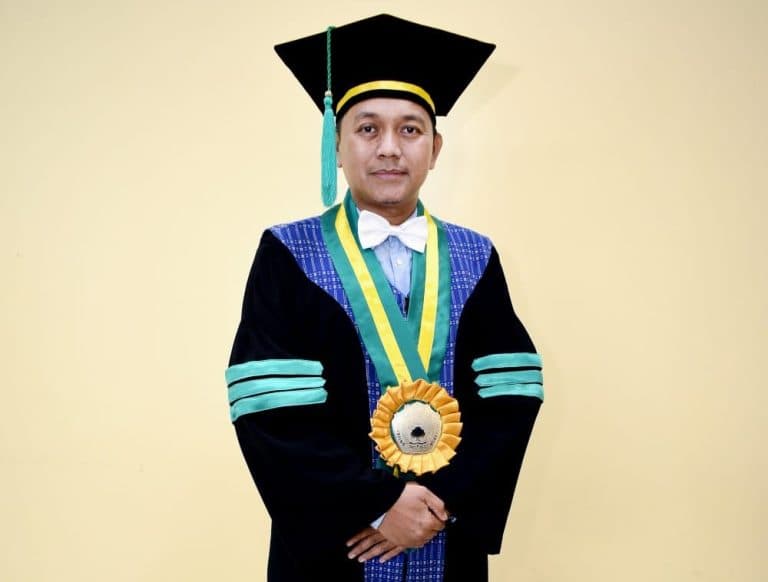 Matematika sebagai Panggilan: Perjalanan Prof. Cecep Membangun Generasi Berpikir
