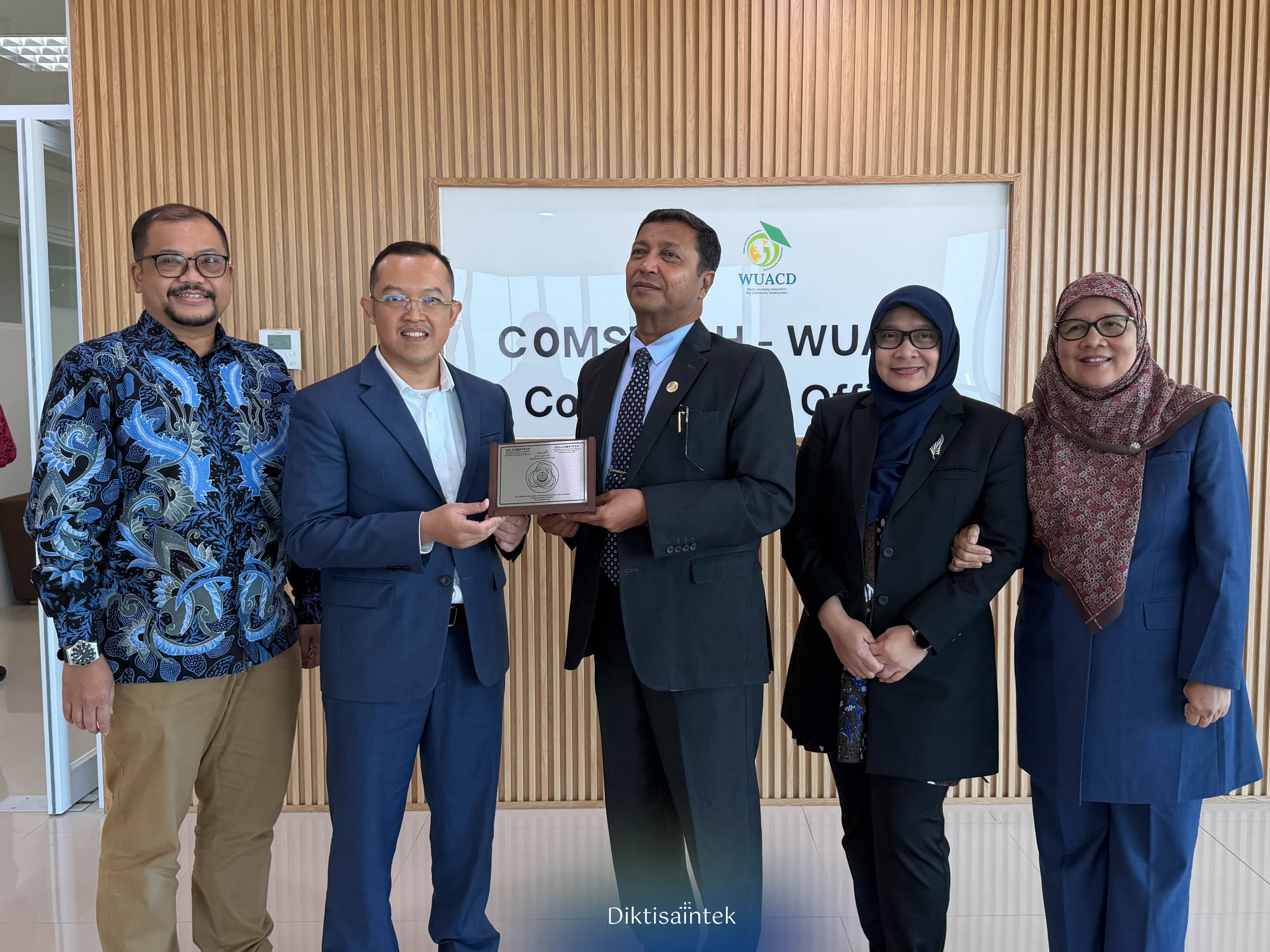 Kemdiktisaintek Dorong Penguatan Kerja Sama Pendidikan Tinggi dengan OIC-COMSTECH