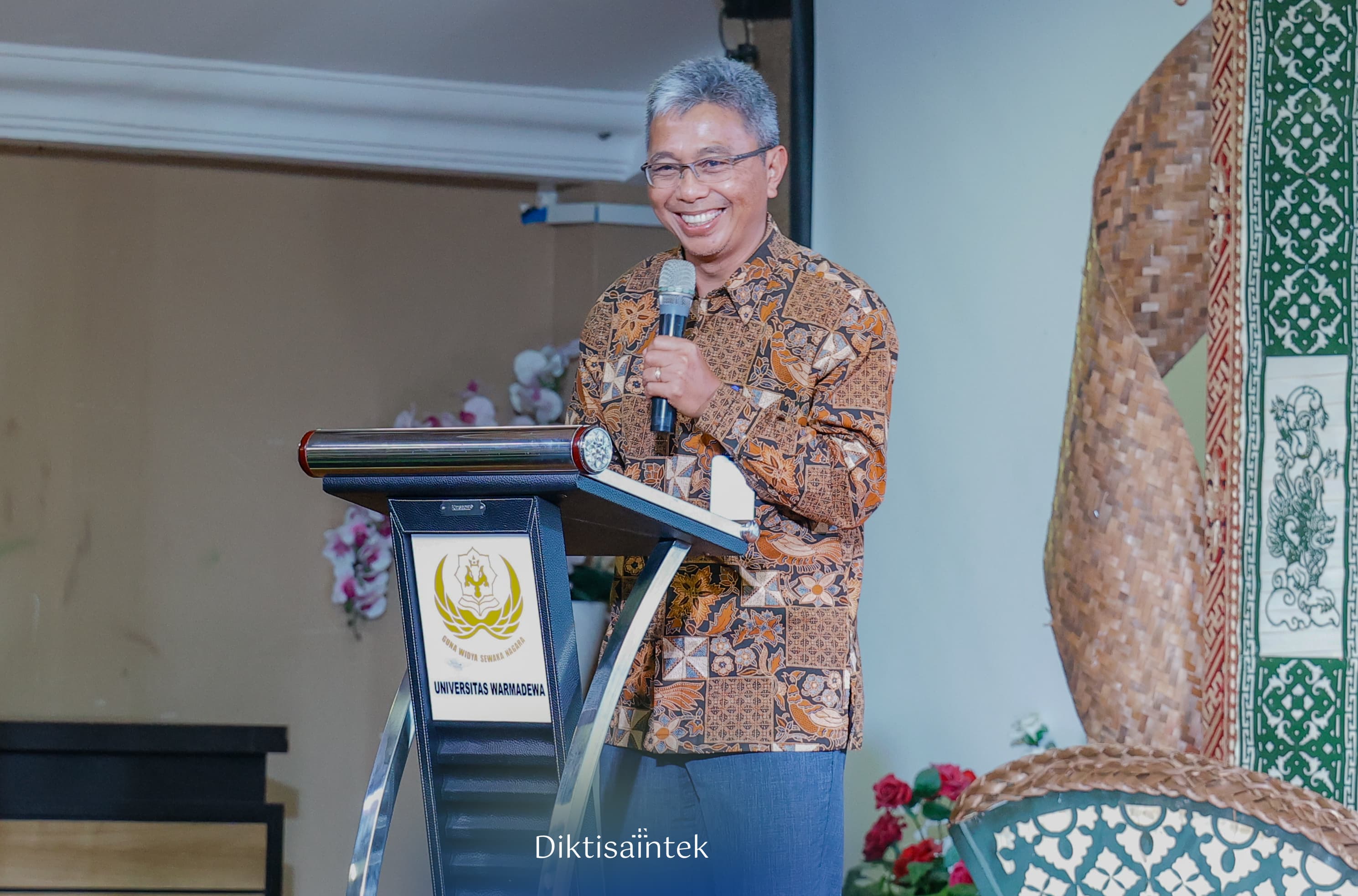 Program Kosabangsa Perkuat Diktisaintek Berdampak melalui Inovasi dan Kolaborasi Perguruan Tinggi