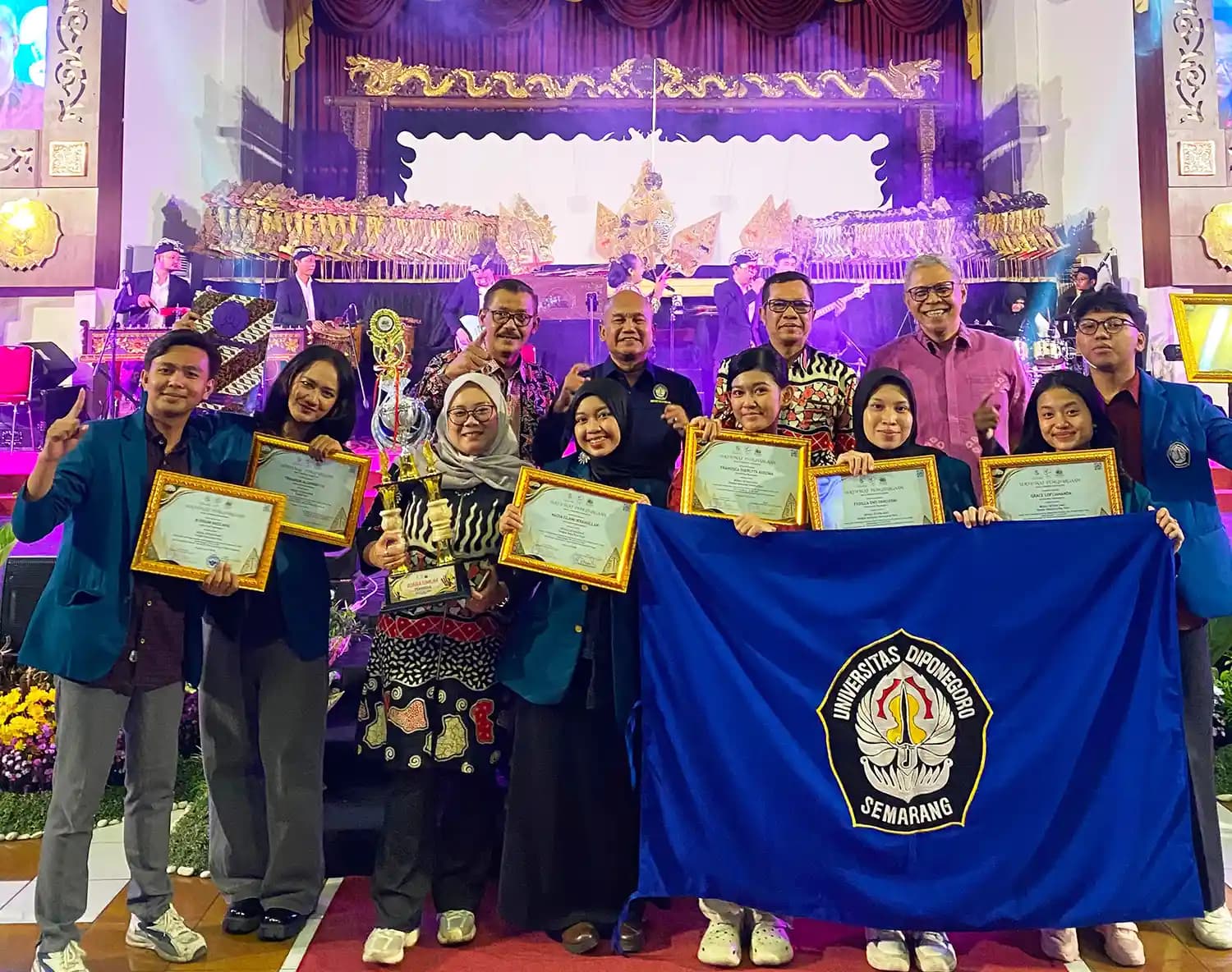 Universitas Diponegoro Raih Predikat Juara Umum dalam PEKSIMIDA Jawa Tengah 2026