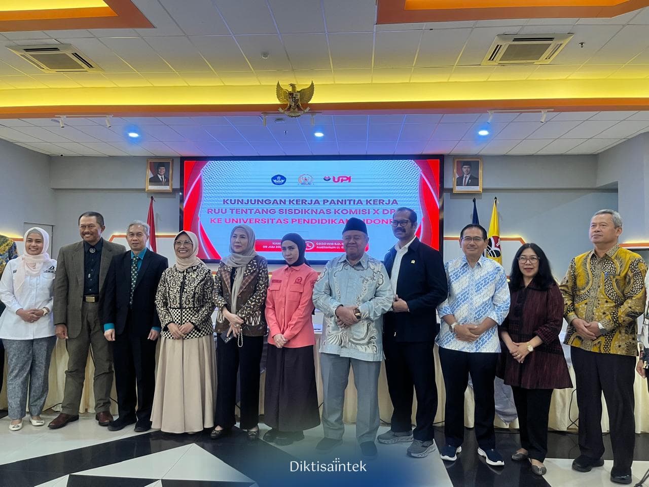 Kemdiktisaintek dan Komisi X DPR RI Serap Aspirasi Perguruan Tinggi dalam Pembahasan RUU Sisdiknas