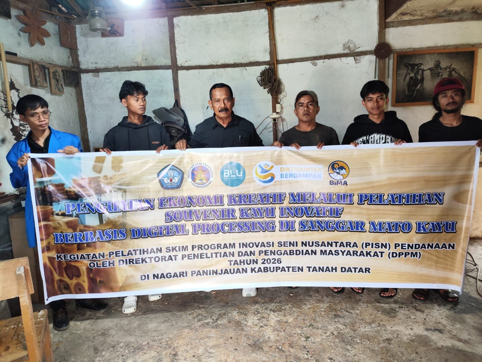 ISI Padangpanjang Dorong Perajin Kayu Naik Kelas lewat Teknologi Laser Cutting CNC