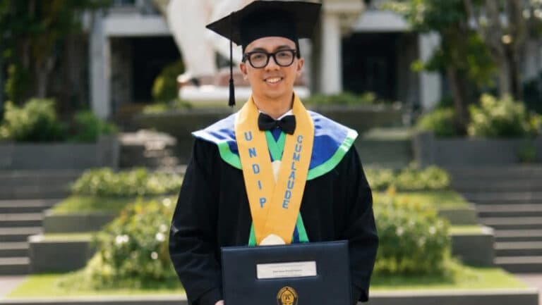 Lulus Magister di Usia 22 Tahun, Aqsa Aufa Syauqi Sadana Raih IPK 4,00 dan Torehkan Prestasi Riset Internasional