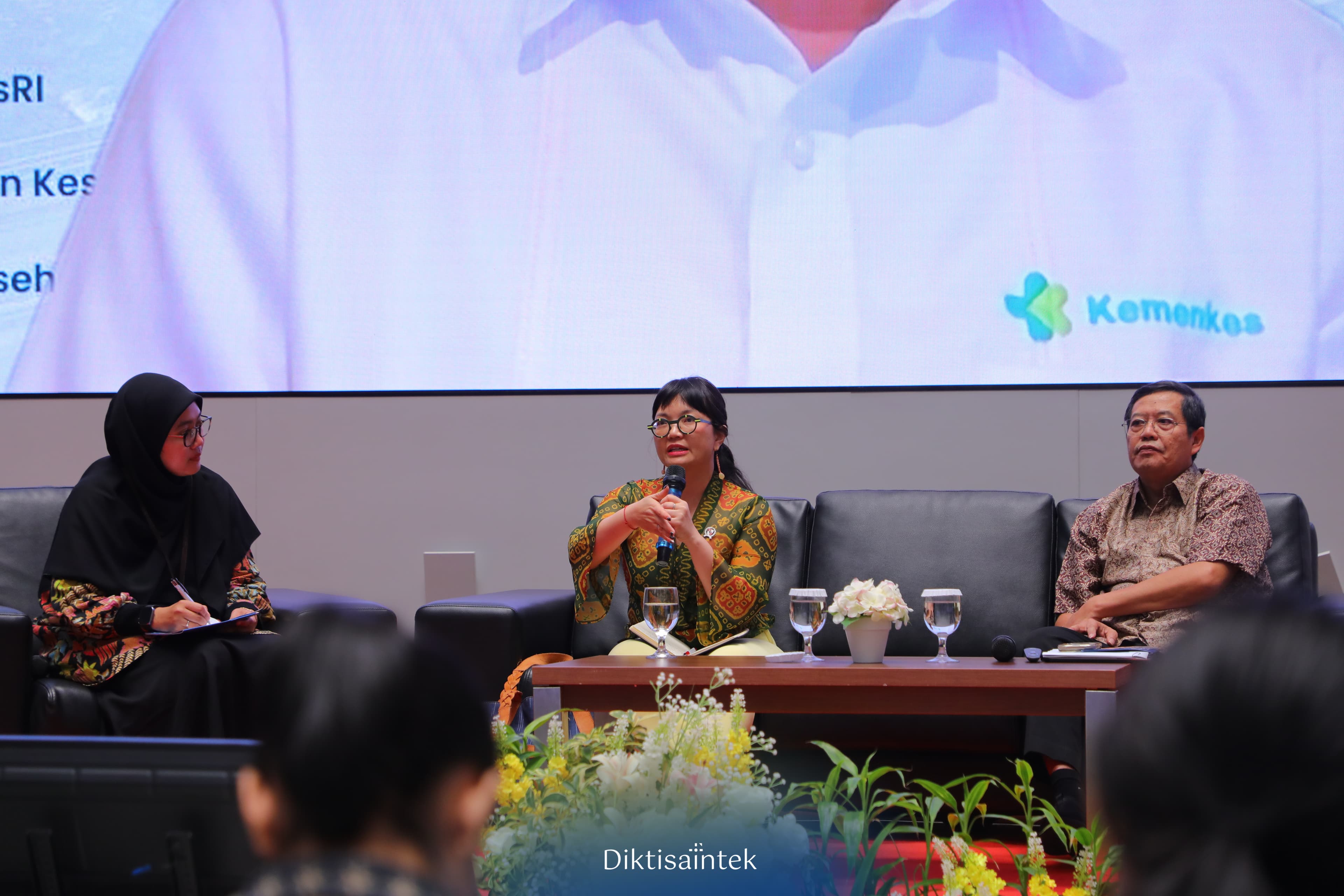 Wamendiktisaintek: Riset dan Investasi Jadi Kunci Perluasan Layanan Kesehatan