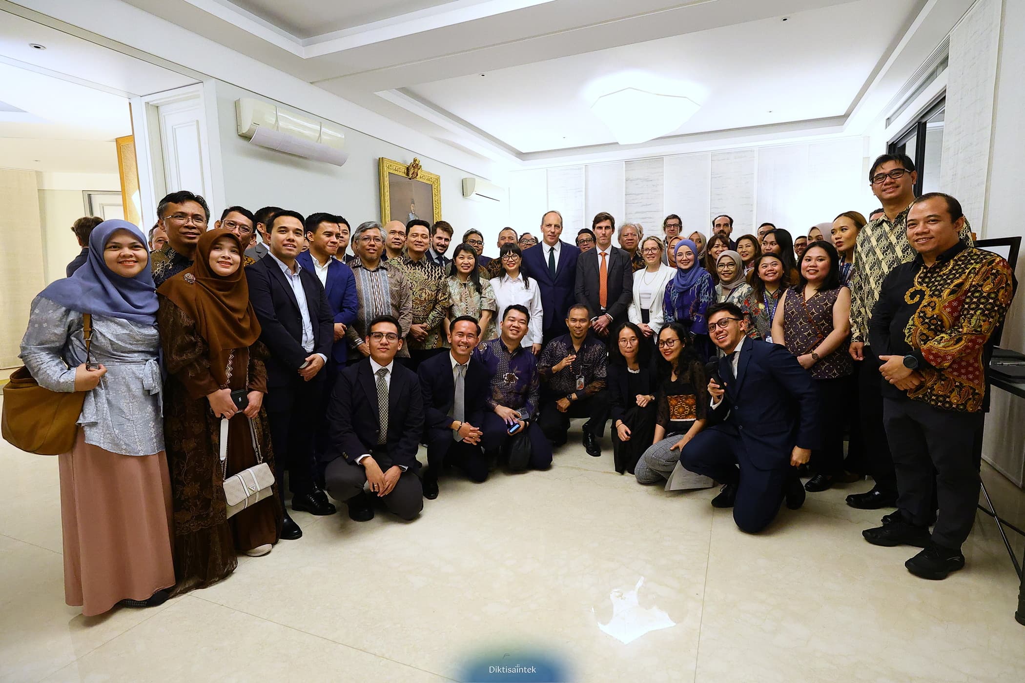 Kemdiktisaintek Perkuat Kolaborasi untuk Hadirkan Riset Berdampak Global