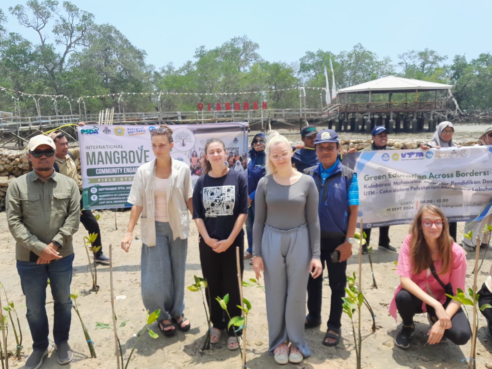 PSDA UTM dan Palacký University Olomouc Bahas Potensi Mangrove sebagai Karbon Biru