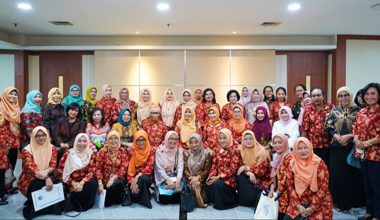 Kegiatan Koordinasi Dharma Wanita Persatuan Indonesia Ditjen Diktiristek (21/6).
