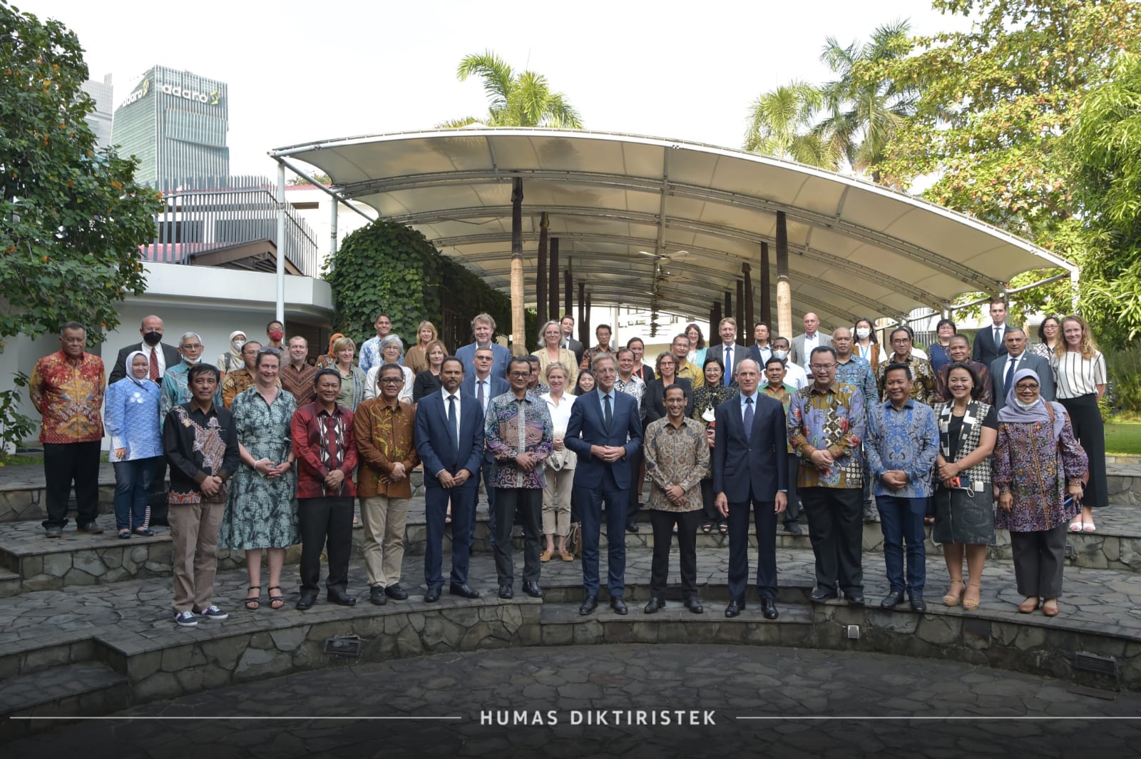 Tangkapan Lensa-Kegiatan Pertemuan dengan Delegasi Menteri Pendidikan Belanda (Gedung A dan Erasmushuis), (21/7).