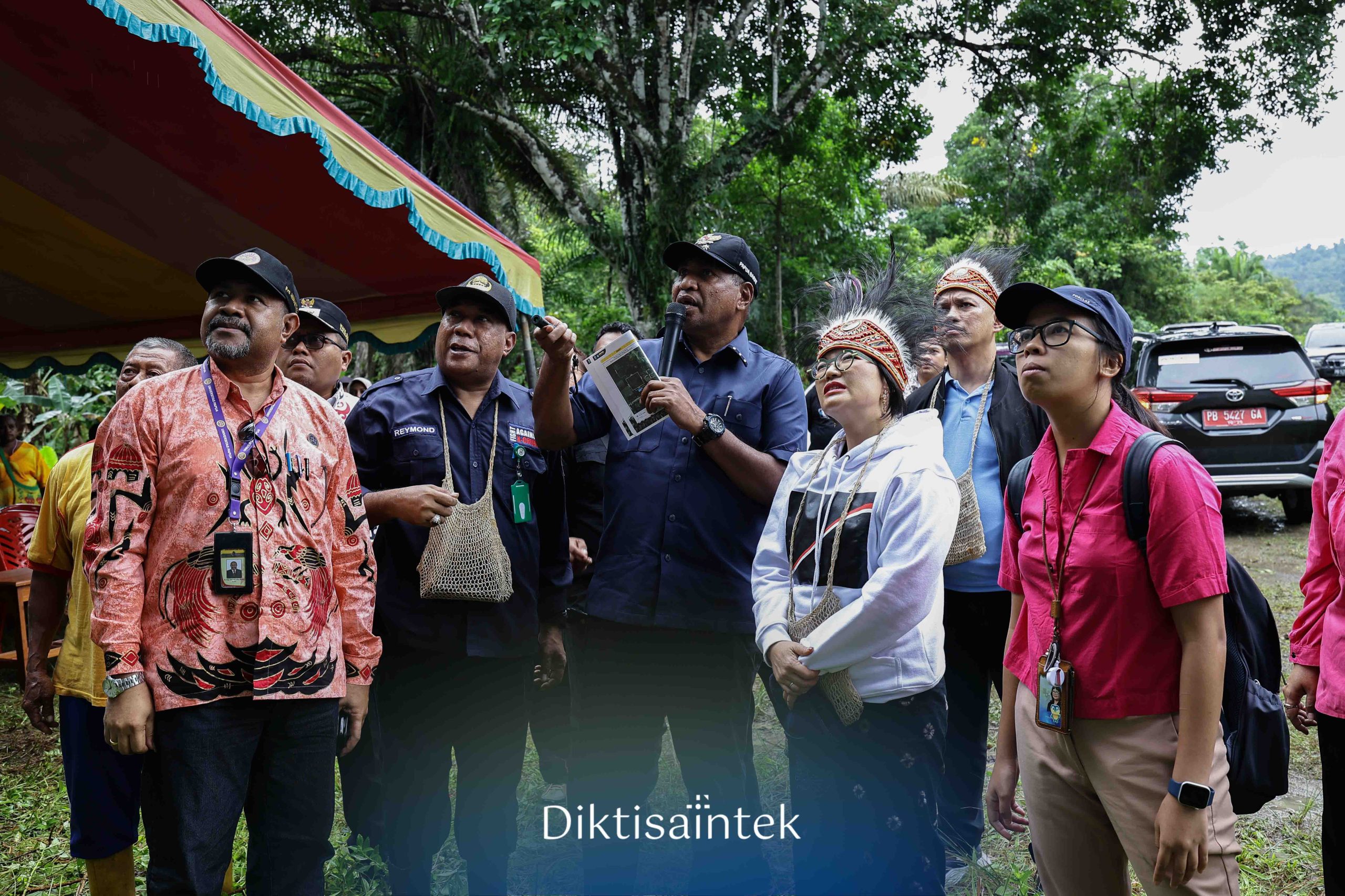 Wamendiktisaintek Tinjau Calon Lokasi Pembangunan SMA Unggul Garuda di Manokwari - Papua Barat